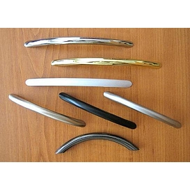   Nábytková ÚCHYTKA Beta 96 chrom