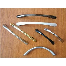   Nábytková ÚCHYTKA Anna 64mm chrom satén